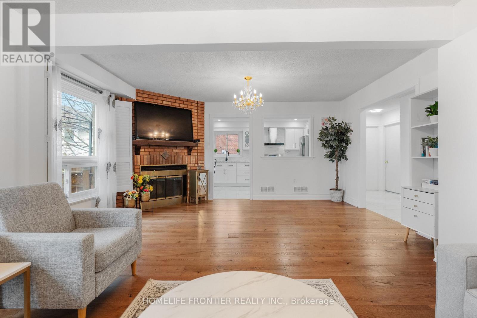 55 Attridge Drive, Aurora, Ontario  L4G 6J4 - Photo 4 - N12963458