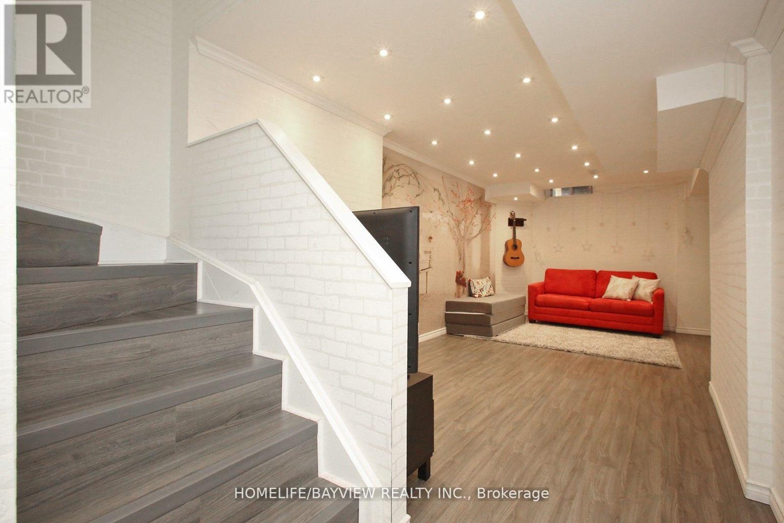 6 Winklers Lane, Markham, Ontario  L6B 1C4 - Photo 25 - N12963476