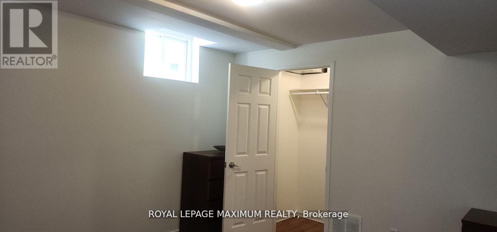 Basement - 19 Maple Forest Drive, Vaughan, Ontario  L6A 0B7 - Photo 17 - N12963482