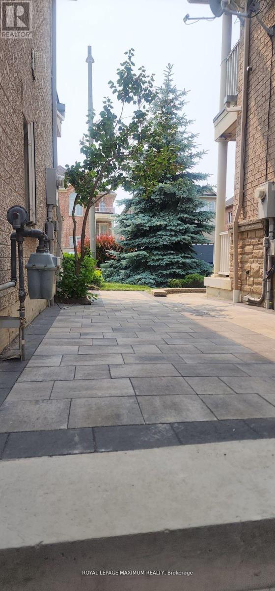 Basement - 19 Maple Forest Drive, Vaughan, Ontario  L6A 0B7 - Photo 21 - N12963482