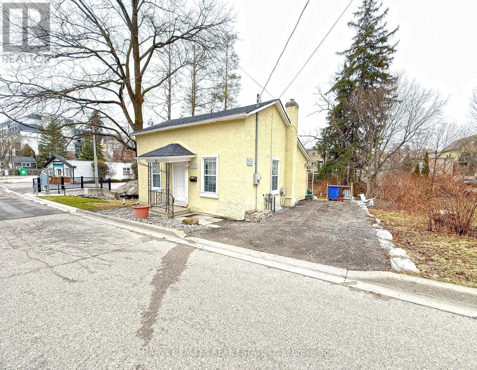 83 Temperance Street, Aurora, Ontario  L4G 2R1 - Photo 2 - N12963500