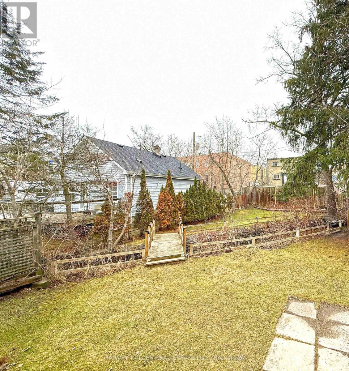 83 Temperance Street, Aurora, Ontario  L4G 2R1 - Photo 5 - N12963500