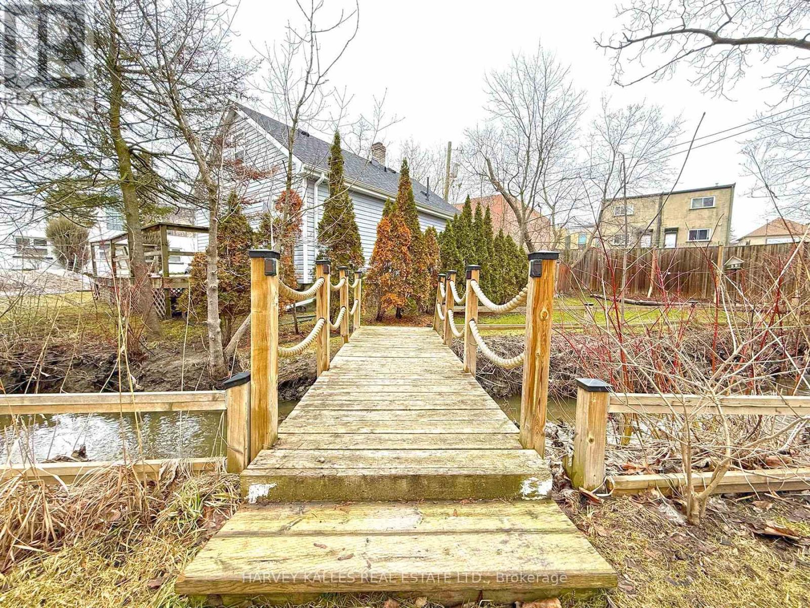 83 Temperance Street, Aurora, Ontario  L4G 2R1 - Photo 7 - N12963500