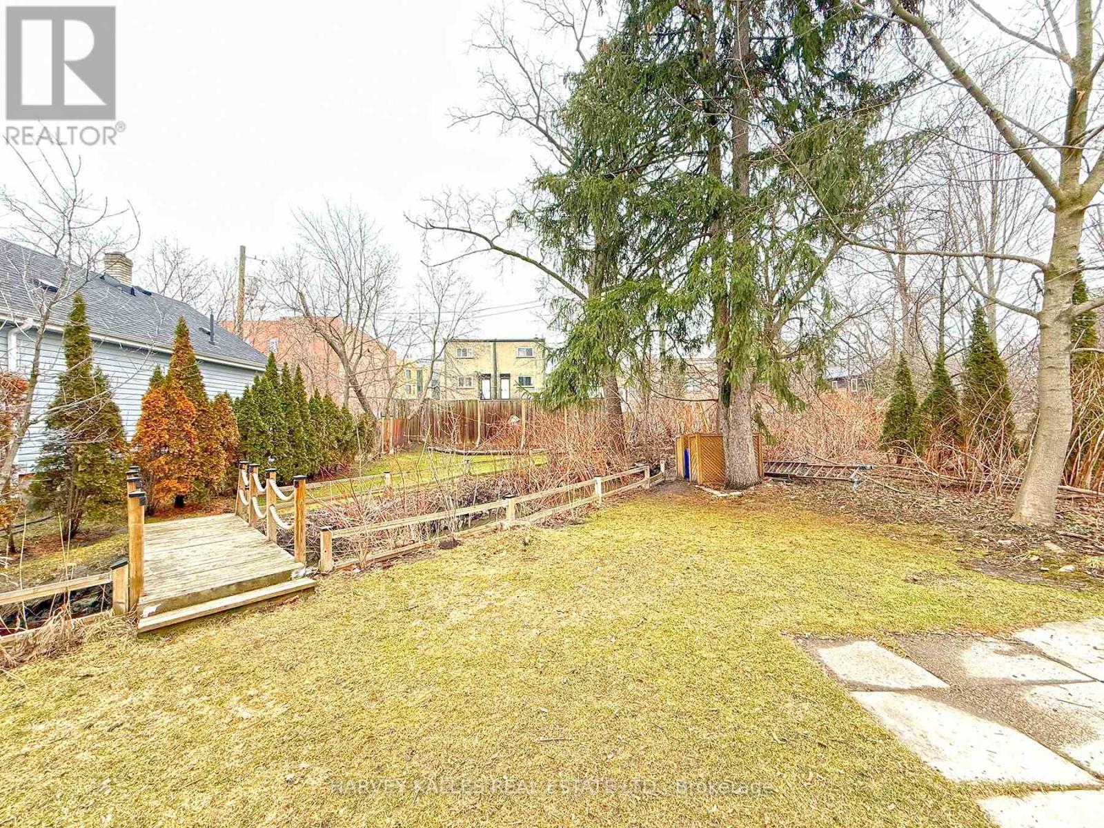 83 Temperance Street, Aurora, Ontario  L4G 2R1 - Photo 9 - N12963500