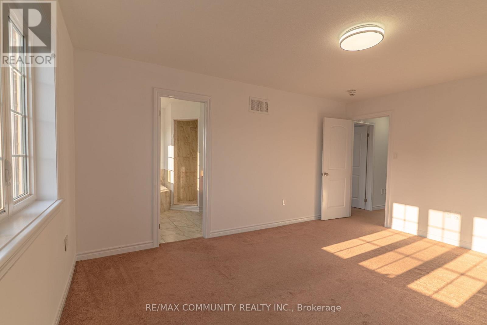 27 Bamburg Street, Georgina, Ontario L0E 1R0 - Photo 27 - N12963518