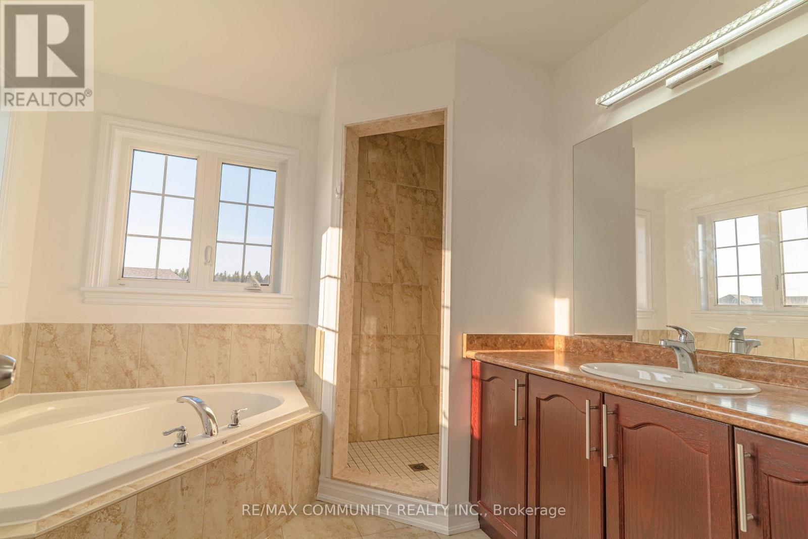 27 Bamburg Street, Georgina, Ontario L0E 1R0 - Photo 28 - N12963518