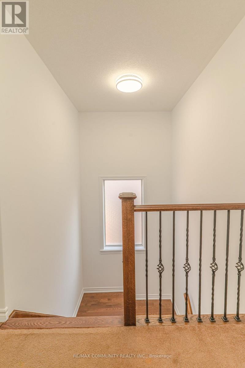 27 Bamburg Street, Georgina, Ontario L0E 1R0 - Photo 31 - N12963518