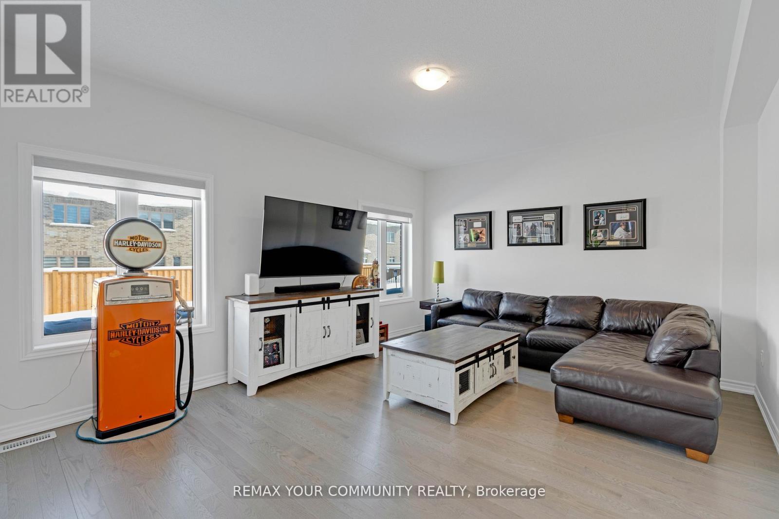 1537 Prentice Road, Innisfil, Ontario  L9S 4R7 - Photo 4 - N12963528