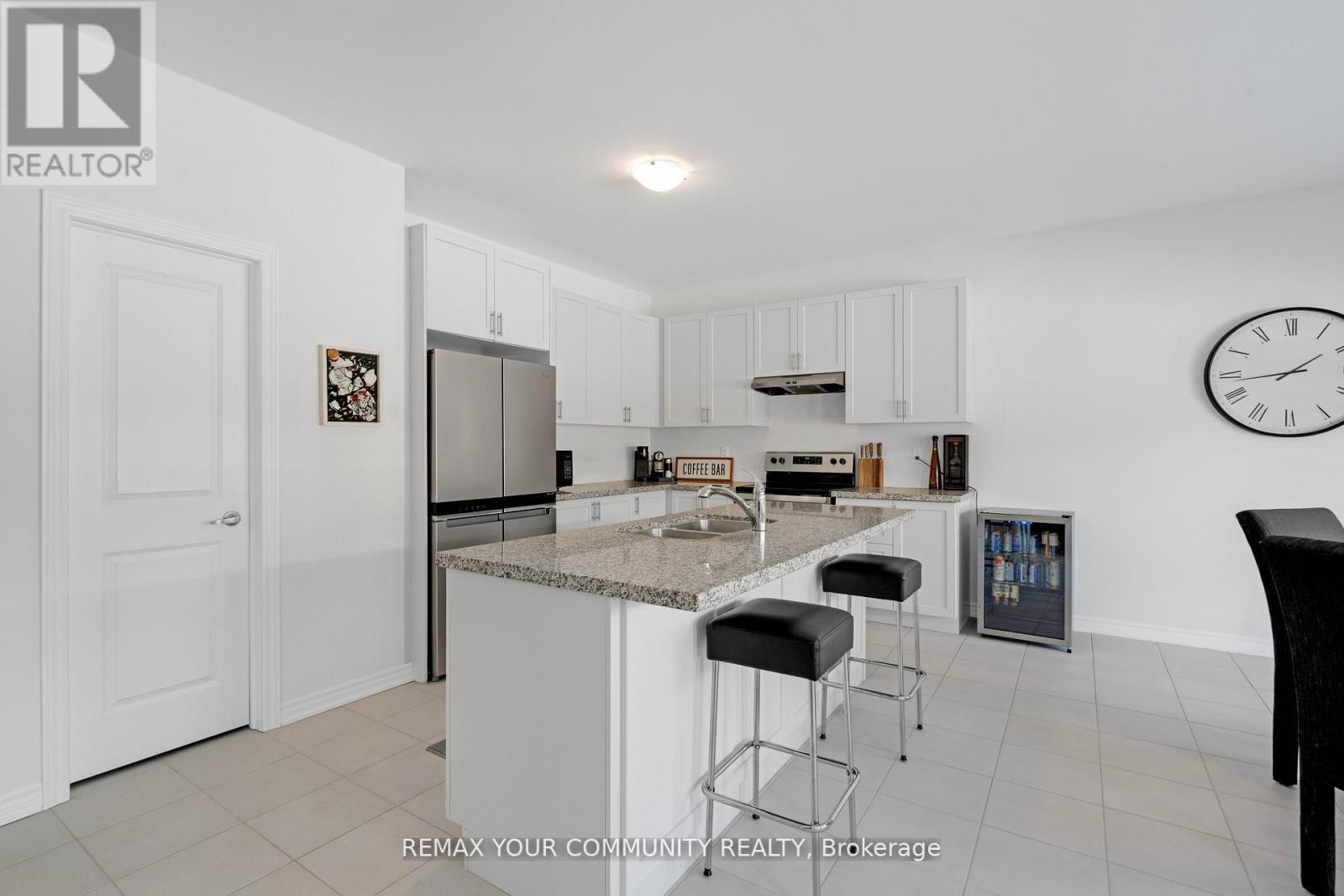 1537 Prentice Road, Innisfil, Ontario  L9S 4R7 - Photo 9 - N12963528