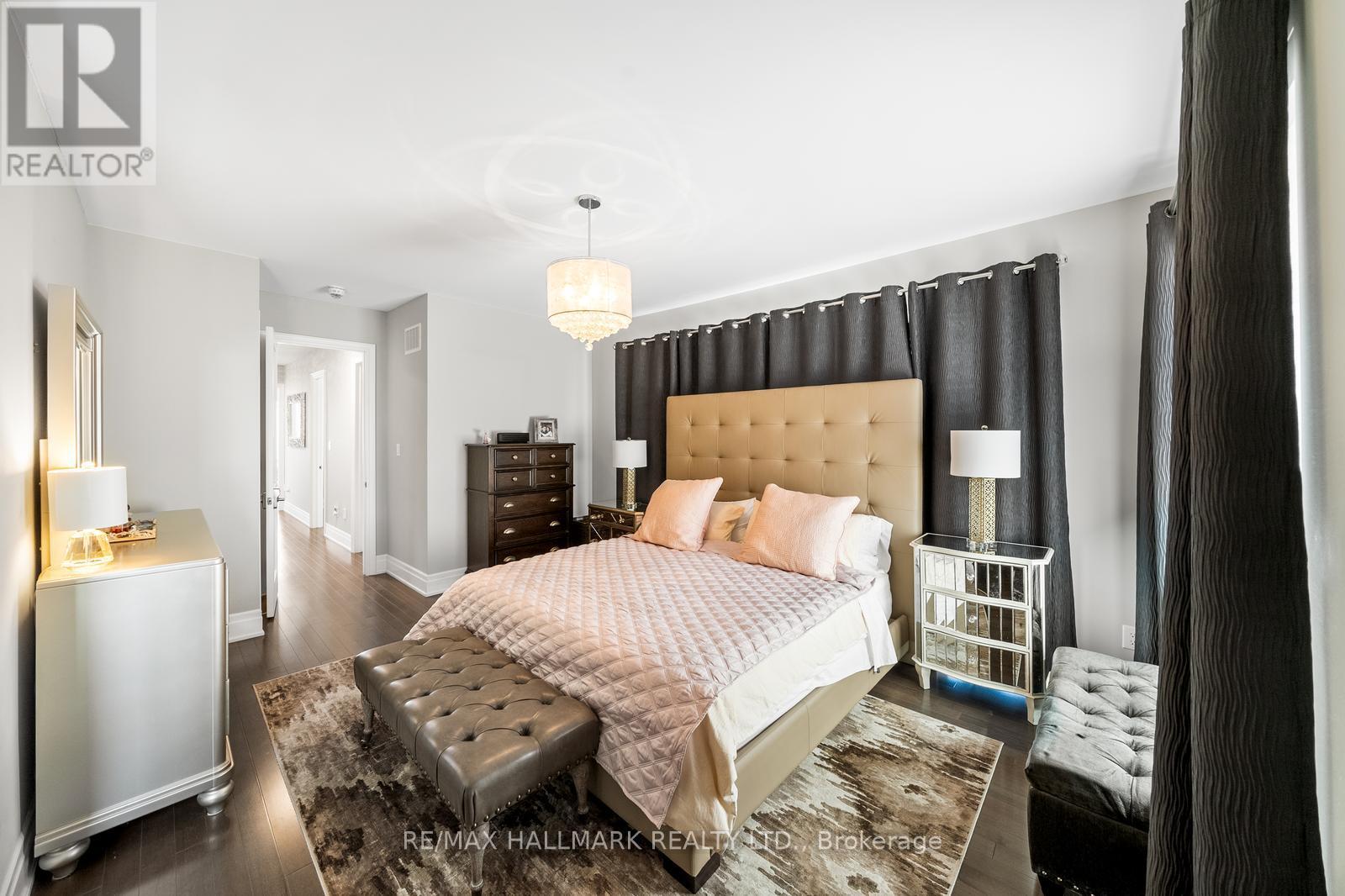 15 Carrville Woods Circle, Vaughan, Ontario  L6A 4Z6 - Photo 33 - N12963540