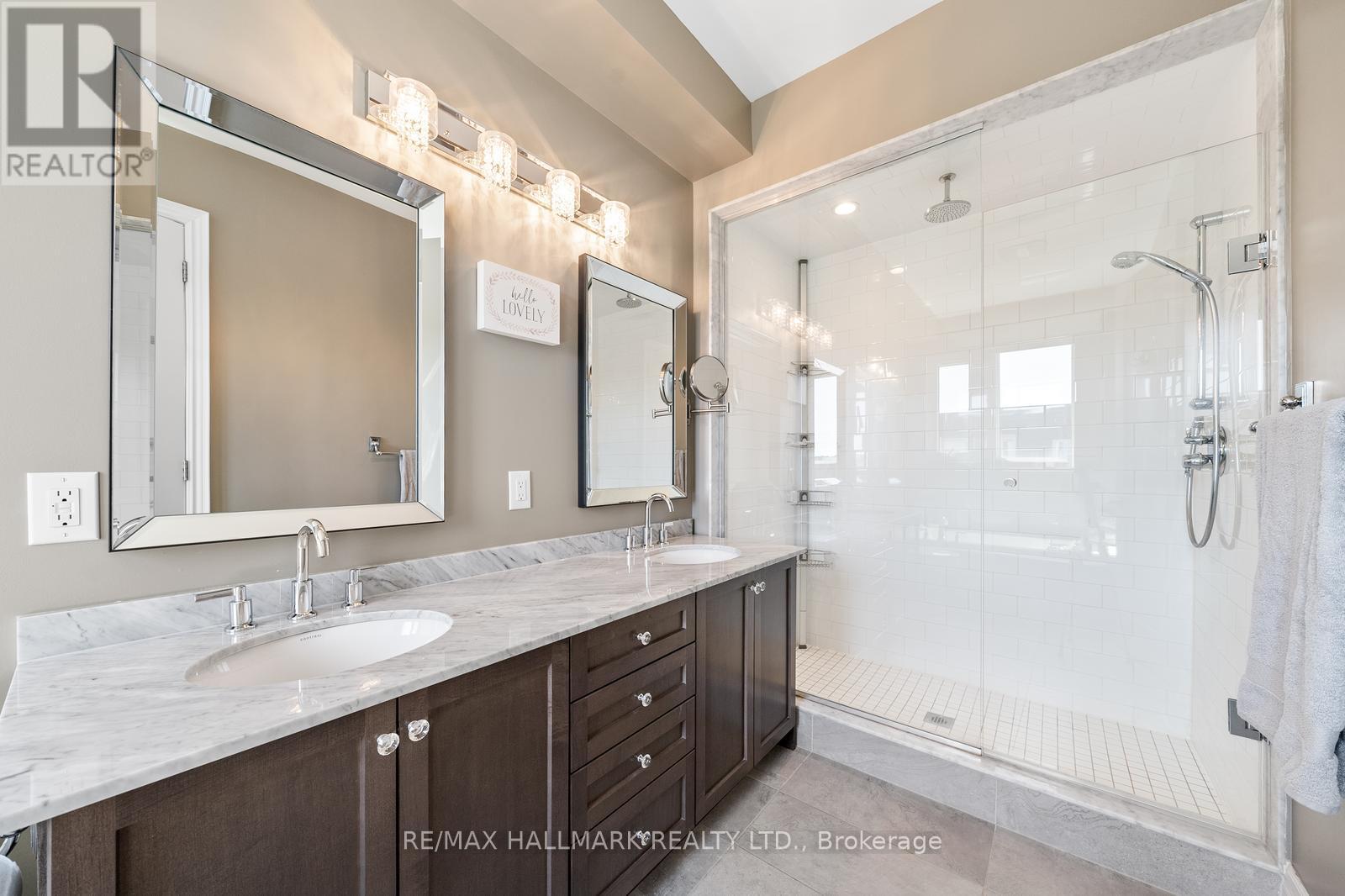 15 Carrville Woods Circle, Vaughan, Ontario  L6A 4Z6 - Photo 36 - N12963540