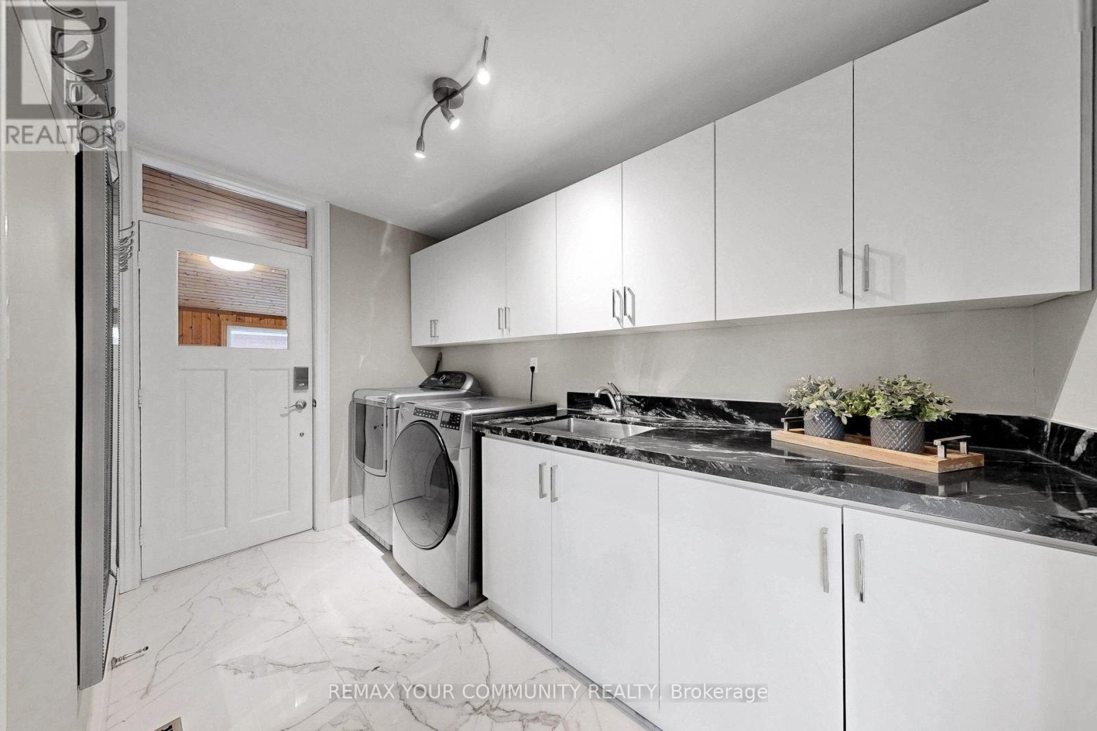 186 Wigwoss Drive, Vaughan, Ontario  L4L 4H2 - Photo 15 - N12963566