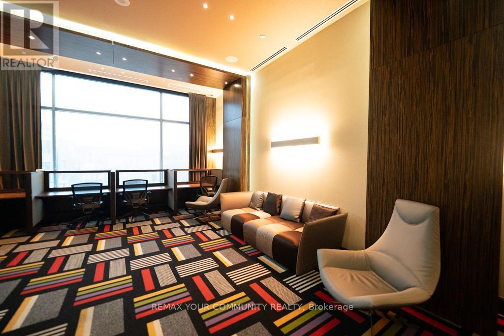 520 - 325 South Park Road, Markham, Ontario  L3T 0B8 - Photo 49 - N12963578