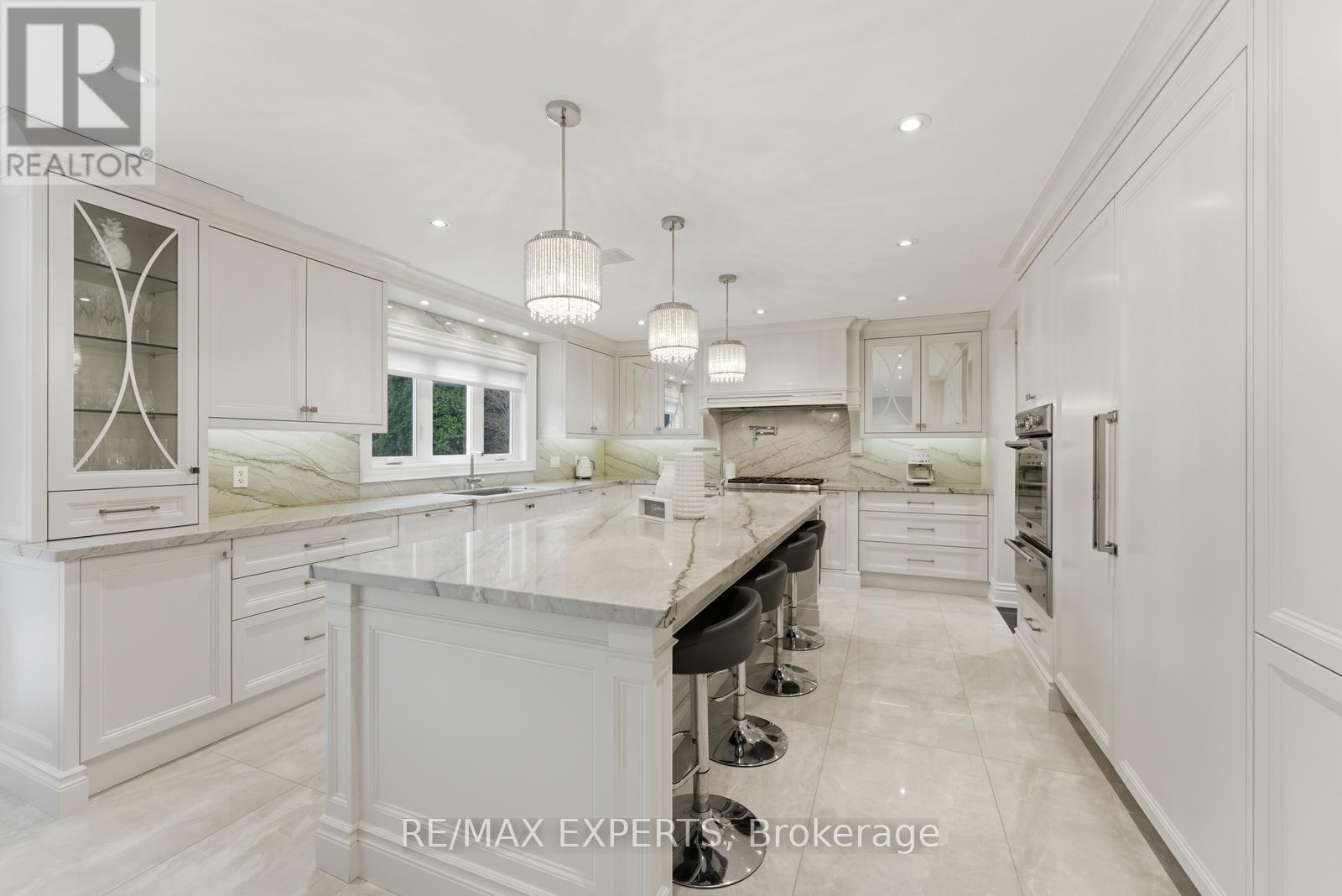 102 Kiloran Avenue, Vaughan, Ontario  L4L 3A8 - Photo 10 - N12963586