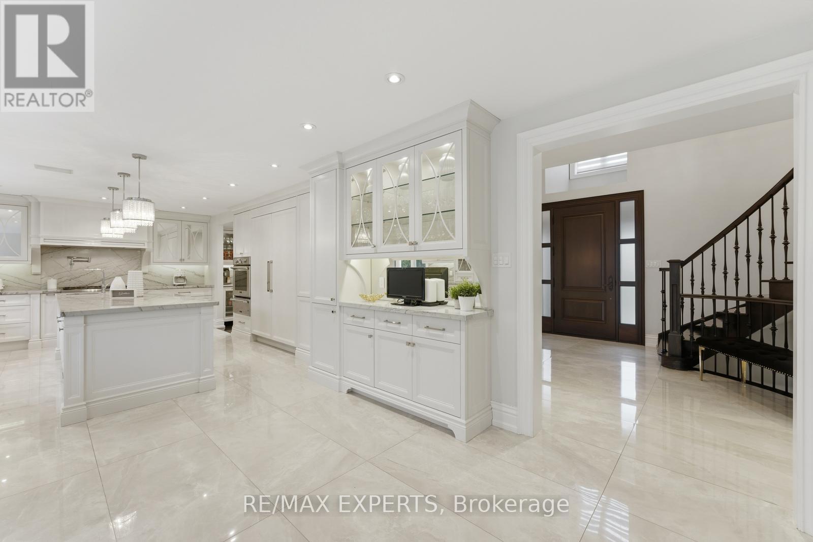 102 Kiloran Avenue, Vaughan, Ontario  L4L 3A8 - Photo 13 - N12963586