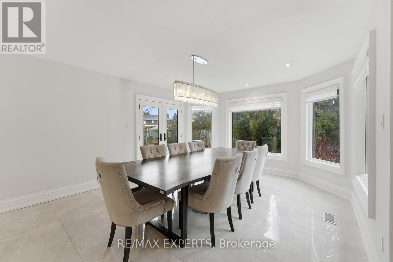 102 Kiloran Avenue, Vaughan, Ontario  L4L 3A8 - Photo 14 - N12963586