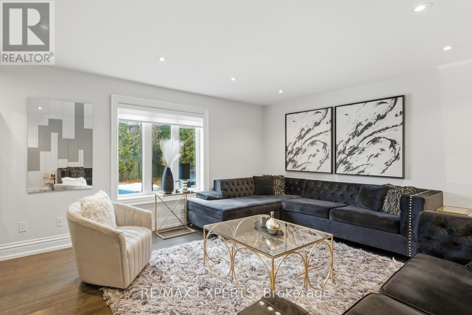 102 Kiloran Avenue, Vaughan, Ontario  L4L 3A8 - Photo 16 - N12963586