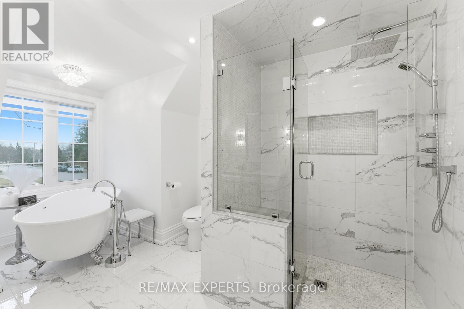 102 Kiloran Avenue, Vaughan, Ontario  L4L 3A8 - Photo 25 - N12963586