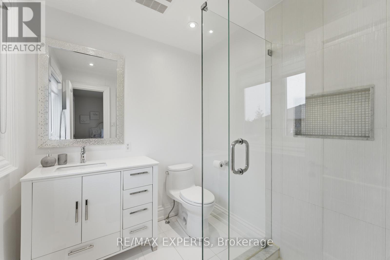 102 Kiloran Avenue, Vaughan, Ontario  L4L 3A8 - Photo 32 - N12963586