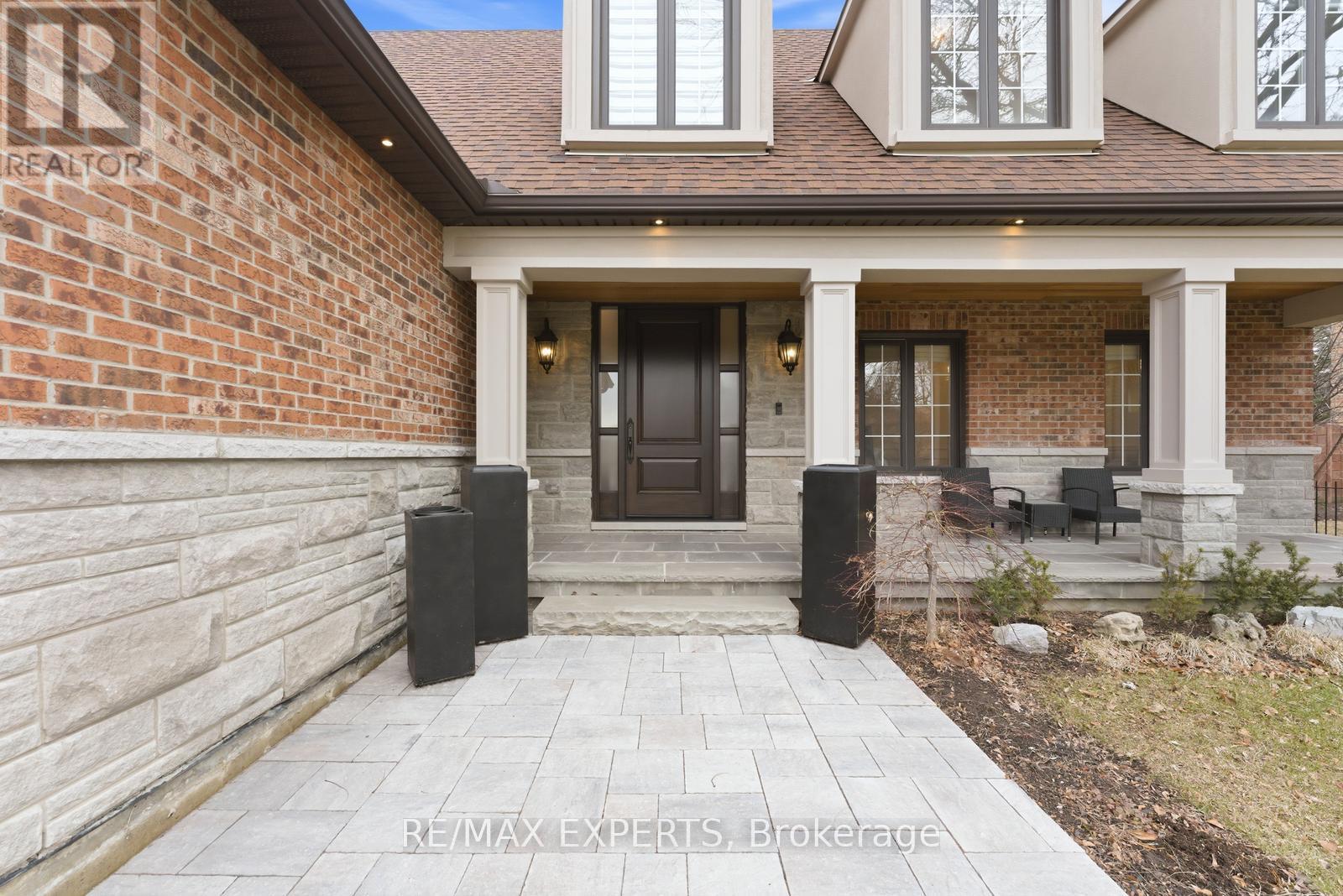 102 Kiloran Avenue, Vaughan, Ontario  L4L 3A8 - Photo 4 - N12963586