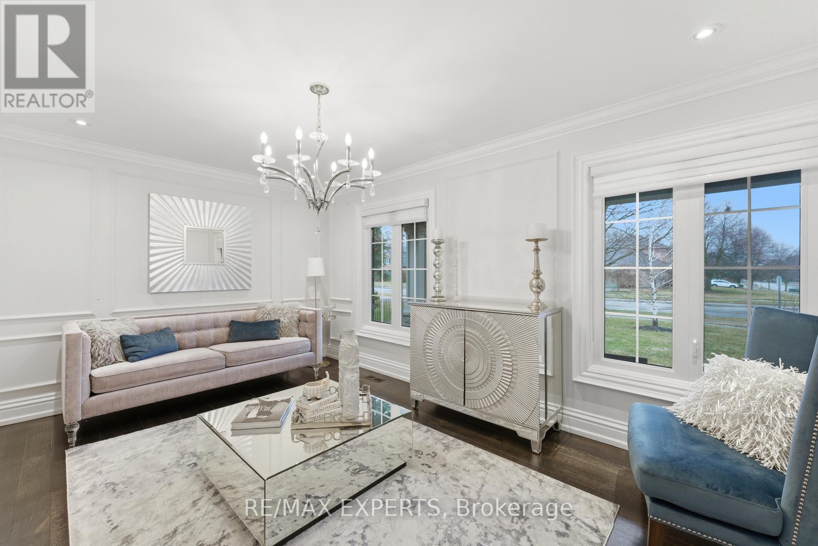 102 Kiloran Avenue, Vaughan, Ontario  L4L 3A8 - Photo 6 - N12963586