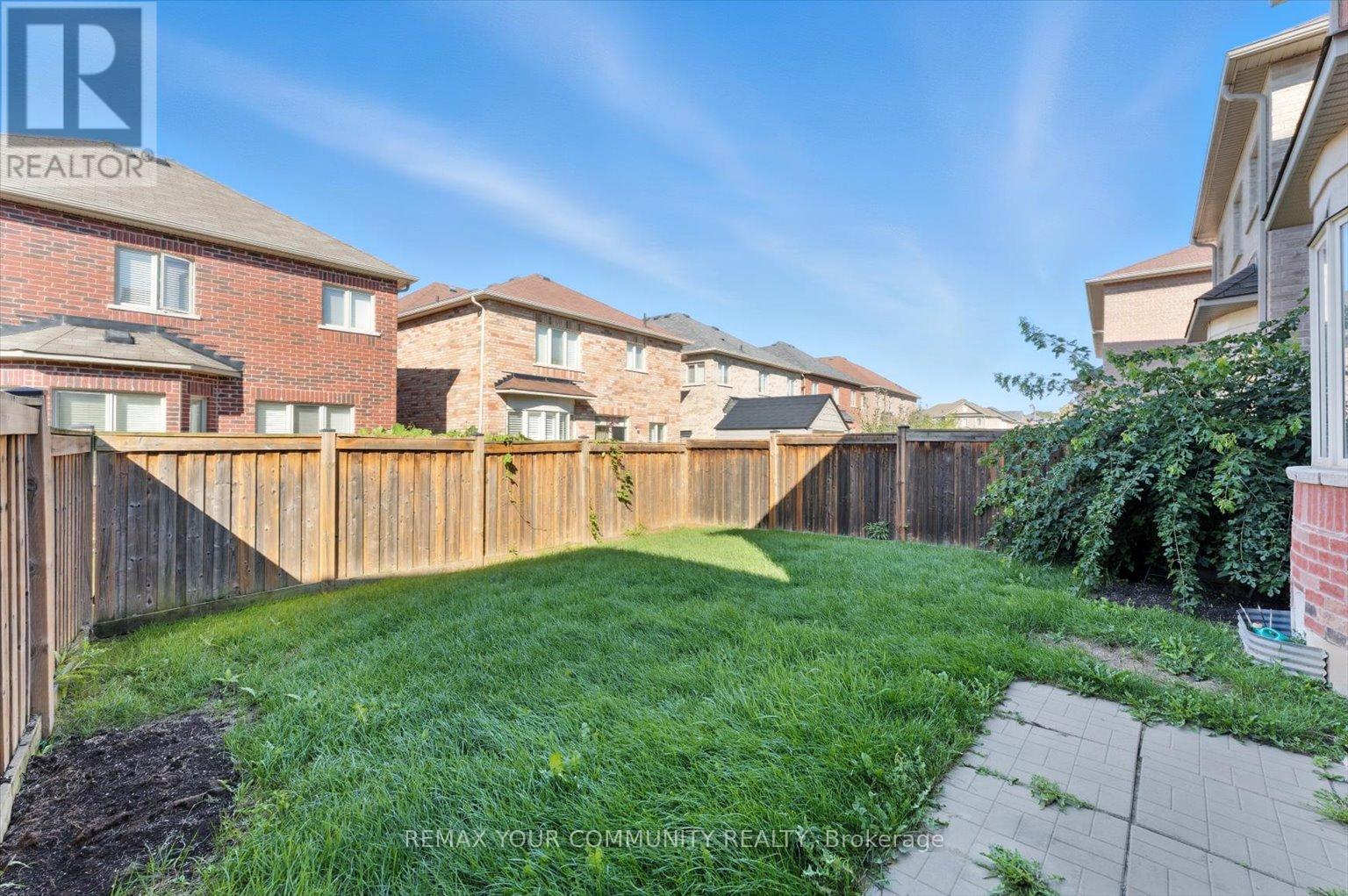 23 Lucida Court, Whitchurch-Stouffville, Ontario  L4A 1S1 - Photo 35 - N12963592