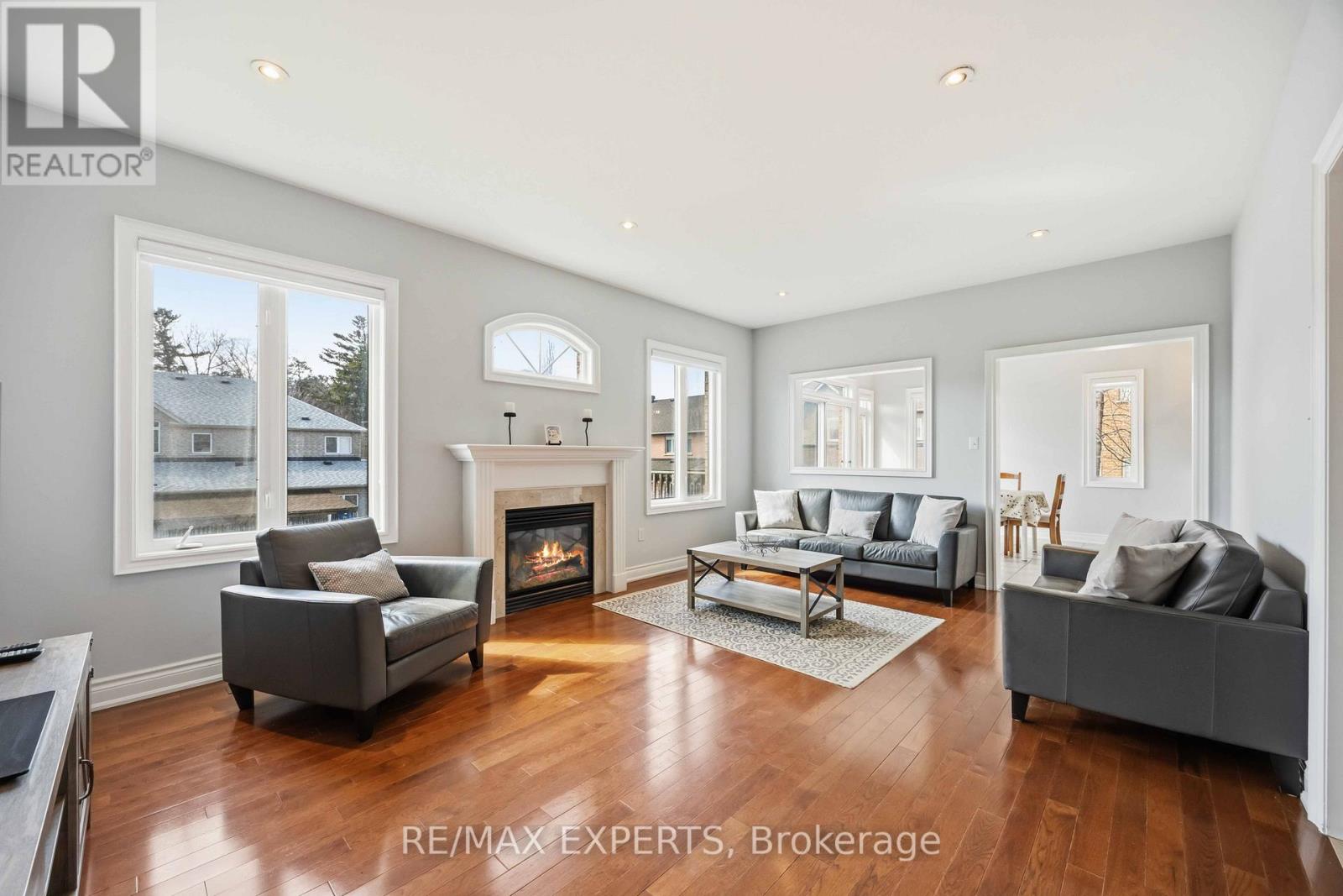 135 Pieta Place, Vaughan, Ontario  L4H 3G2 - Photo 4 - N12963600