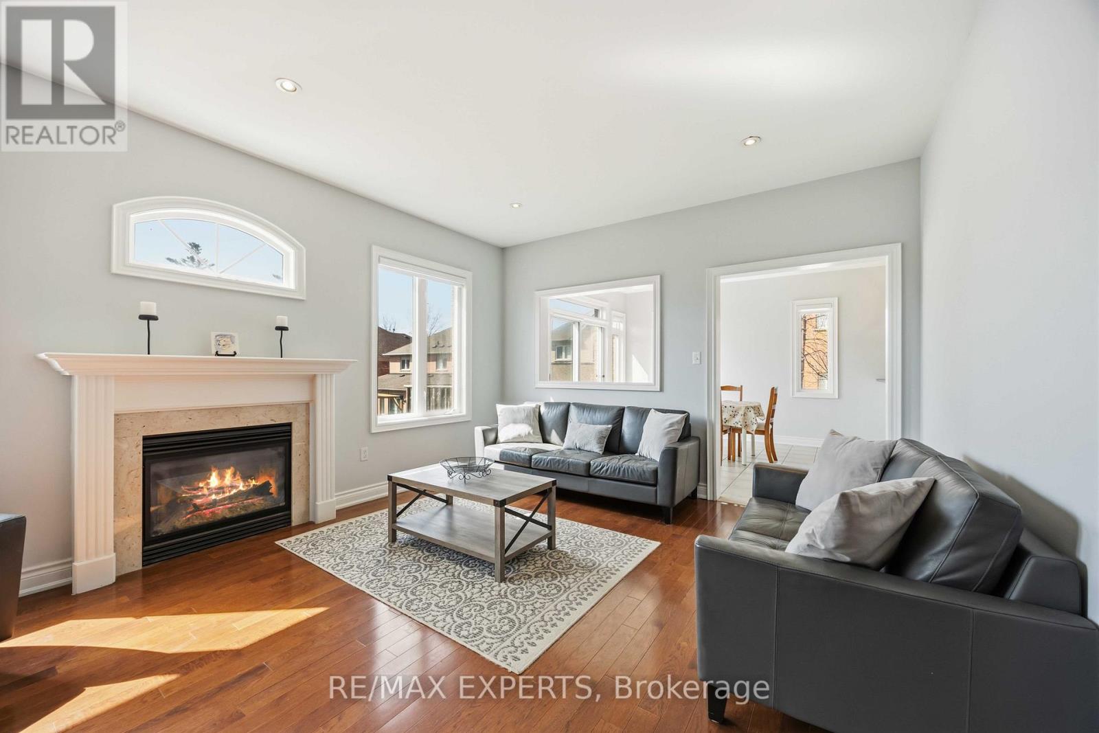 135 Pieta Place, Vaughan, Ontario  L4H 3G2 - Photo 5 - N12963600