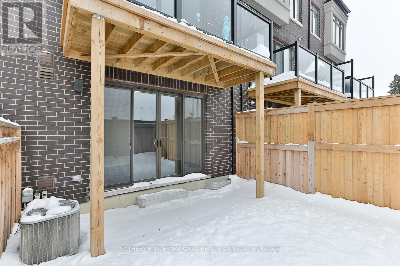 101 Glengarry Crescent, Vaughan, Ontario  L6A 4Z5 - Photo 18 - N12963618