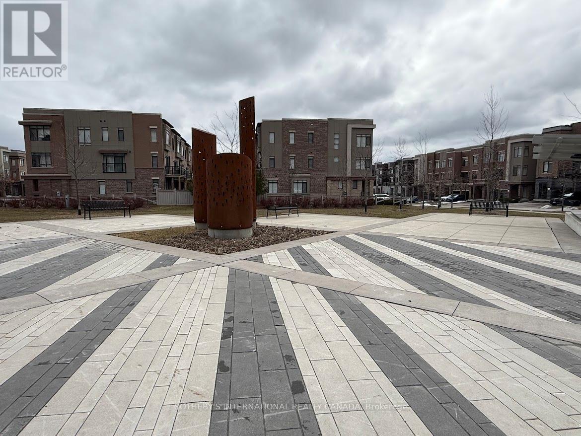 101 Glengarry Crescent, Vaughan, Ontario  L6A 4Z5 - Photo 22 - N12963618