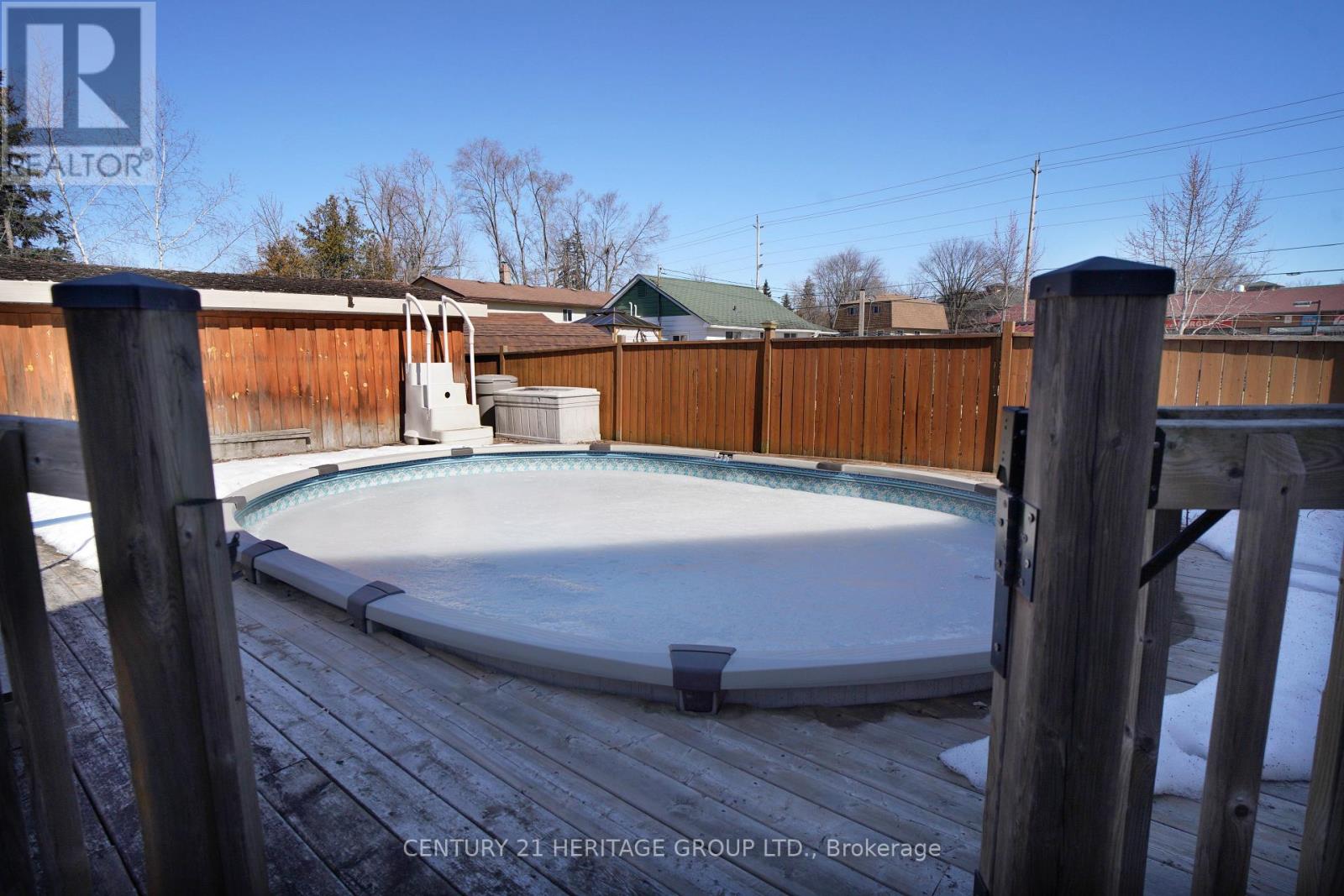 236 Simcoe Avenue, Georgina, Ontario L4P 2H8 - Photo 42 - N12963636