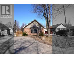 236 SIMCOE AVENUE, Georgina, Ontario