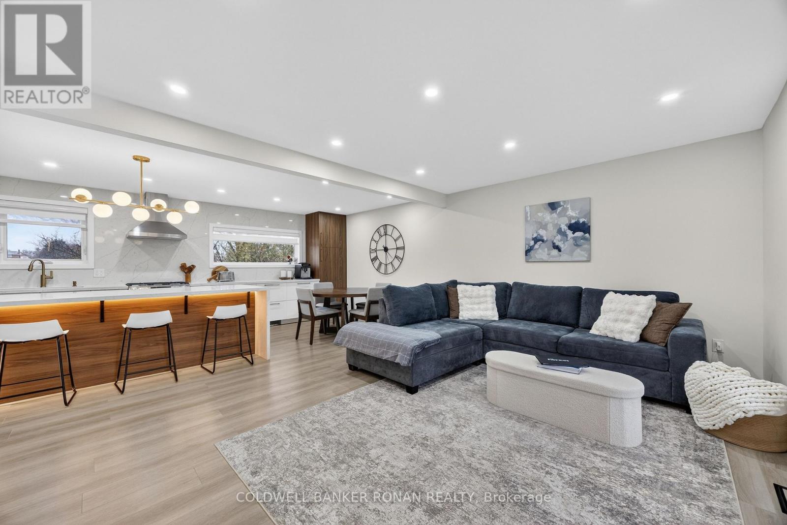 5 John Street, Adjala-Tosorontio, Ontario  L0G 1L0 - Photo 15 - N12963660