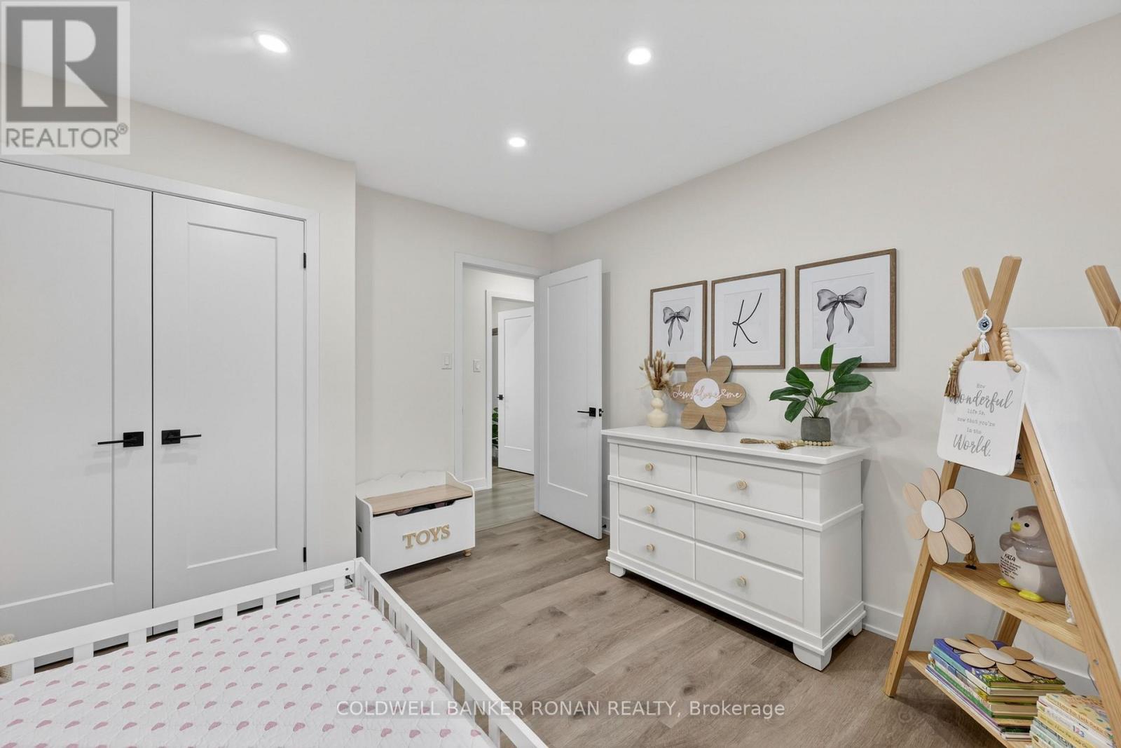 5 John Street, Adjala-Tosorontio, Ontario  L0G 1L0 - Photo 20 - N12963660