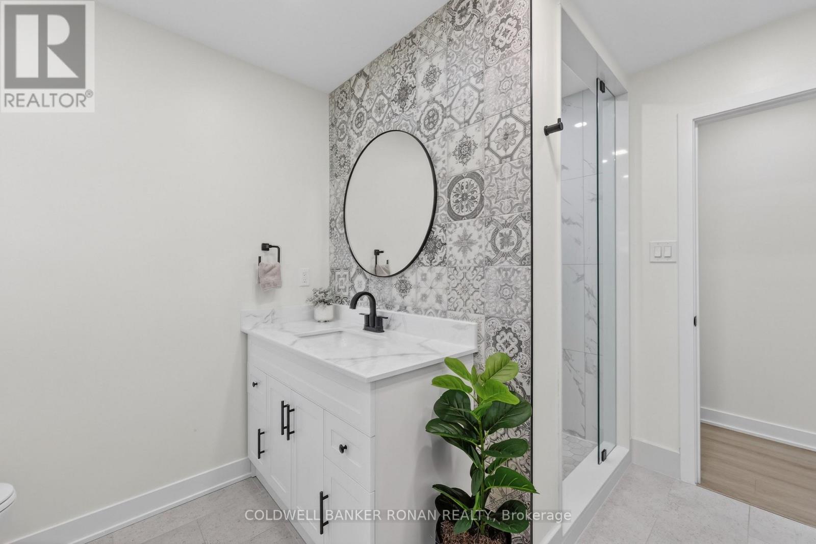 5 John Street, Adjala-Tosorontio, Ontario  L0G 1L0 - Photo 25 - N12963660