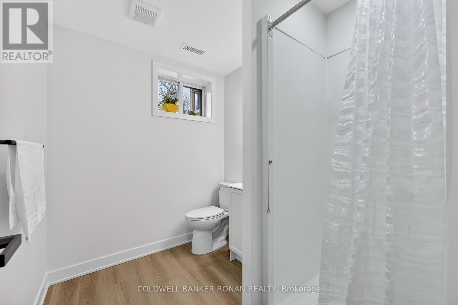 5 John Street, Adjala-Tosorontio, Ontario  L0G 1L0 - Photo 33 - N12963660