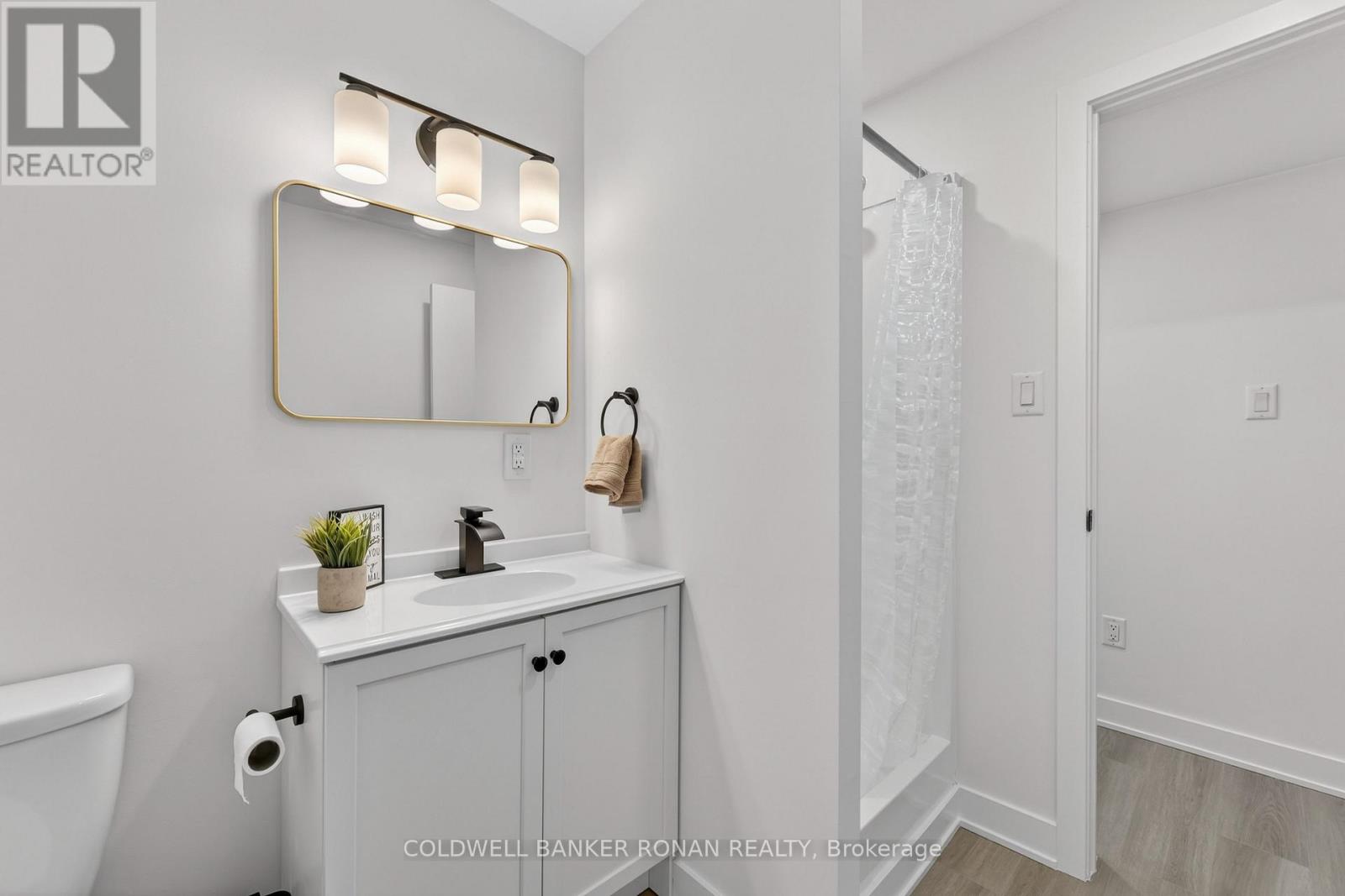 5 John Street, Adjala-Tosorontio, Ontario  L0G 1L0 - Photo 34 - N12963660