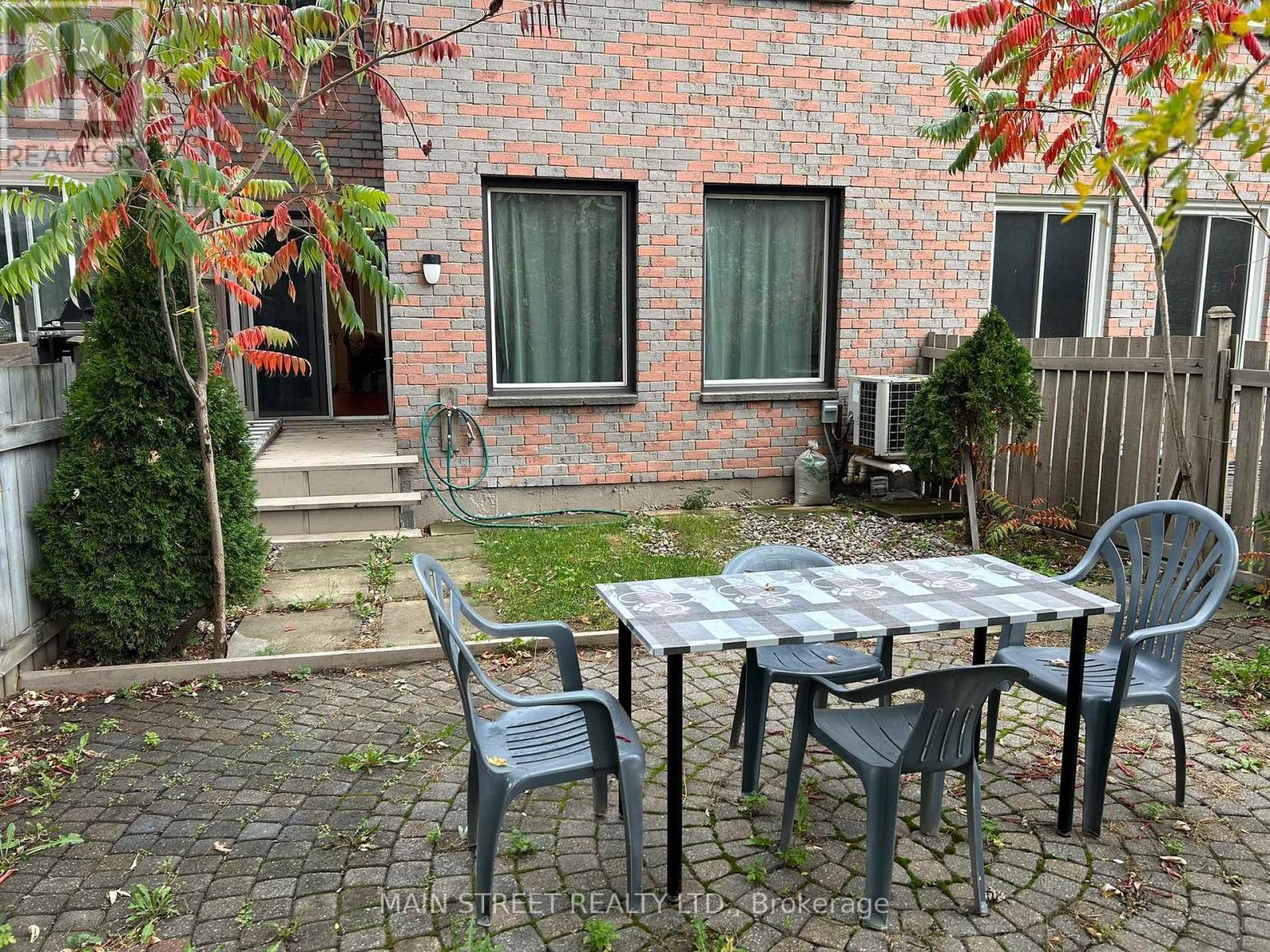 156 Observatory Lane, Richmond Hill, Ontario  L4C 8K8 - Photo 23 - N12963696