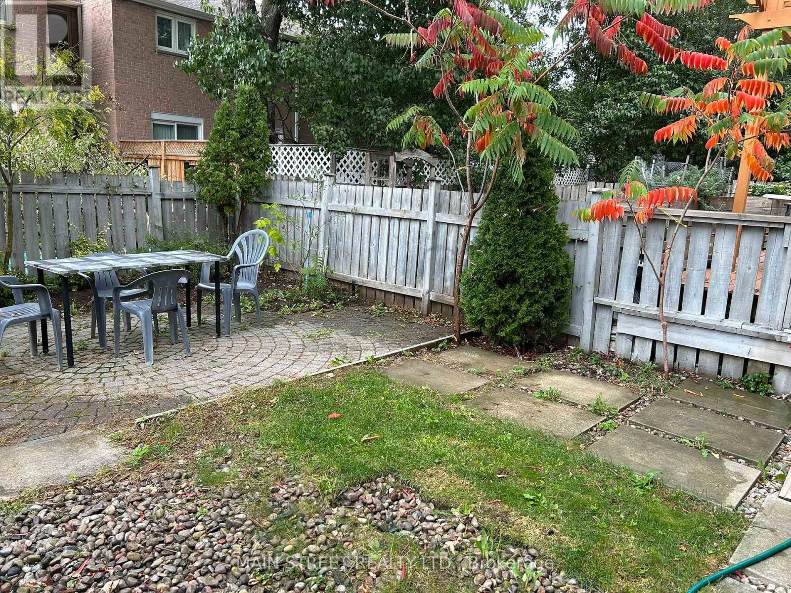 156 Observatory Lane, Richmond Hill, Ontario  L4C 8K8 - Photo 25 - N12963696