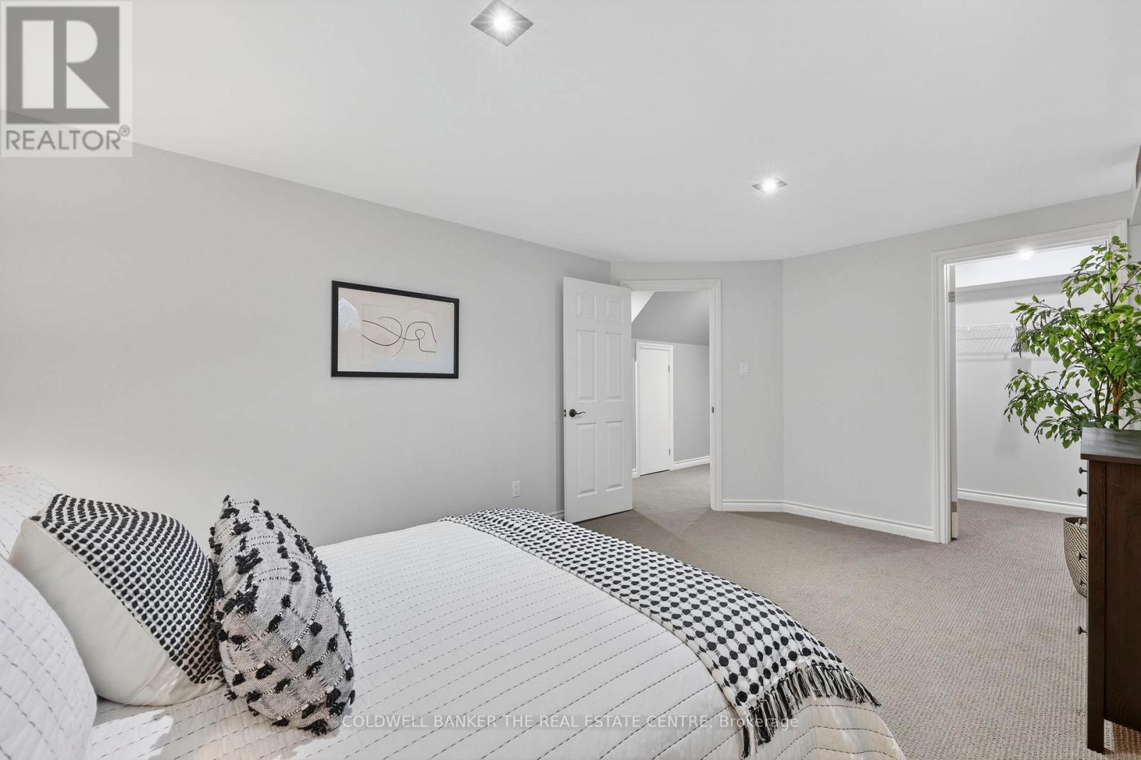 172 Millard Avenue, Newmarket, Ontario  L3Y 1Z2 - Photo 31 - N12963700