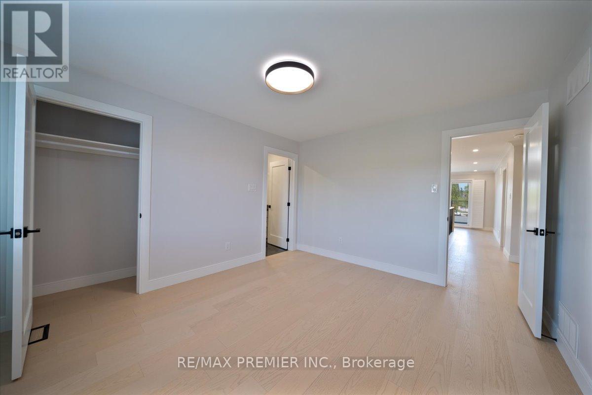 157 Jeanne Drive, Vaughan, Ontario  L4L 1X8 - Photo 25 - N12963712