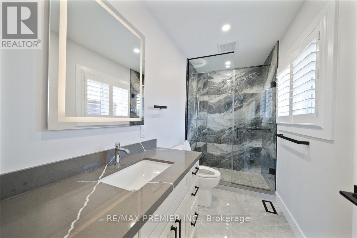 157 Jeanne Drive, Vaughan, Ontario  L4L 1X8 - Photo 29 - N12963712