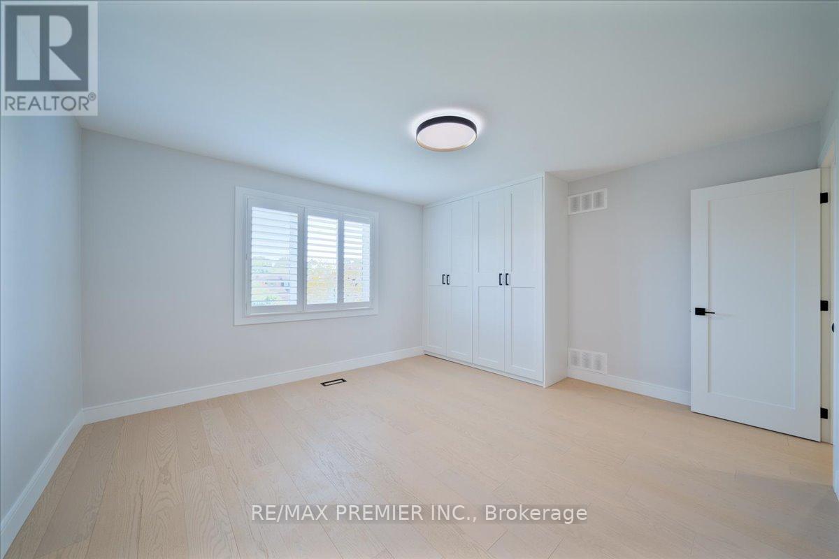 157 Jeanne Drive, Vaughan, Ontario  L4L 1X8 - Photo 30 - N12963712