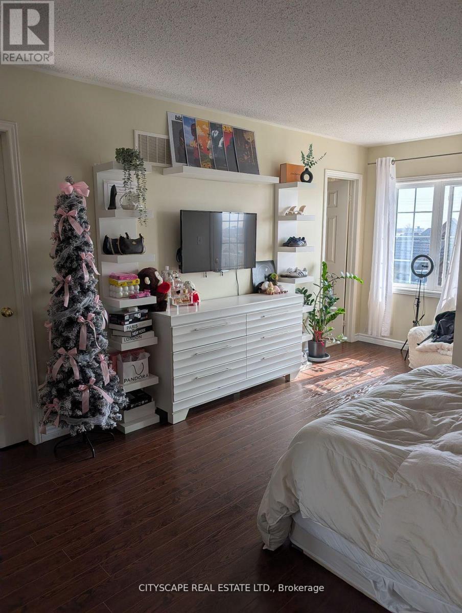 153 Hawkview Boulevard, Vaughan, Ontario  L4H 3S5 - Photo 17 - N12963732