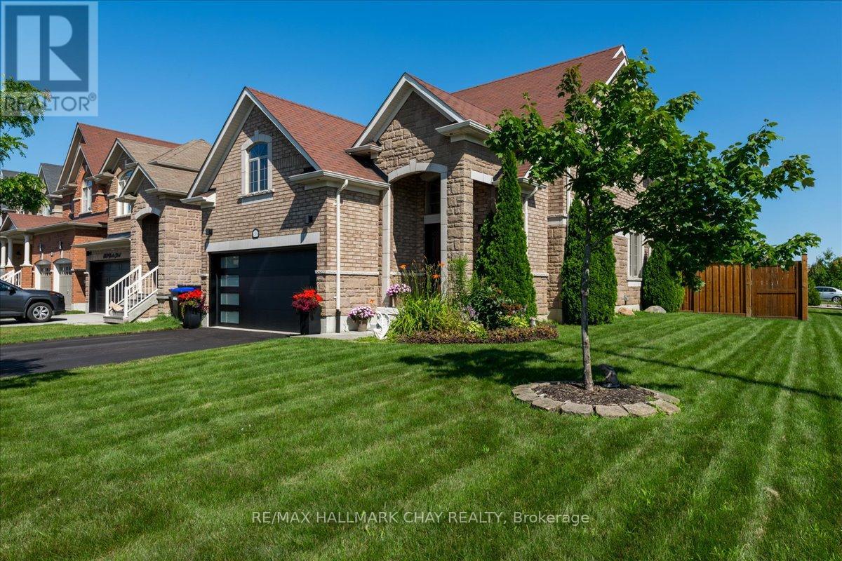 1300 HUNTER STREET, Innisfil, Ontario