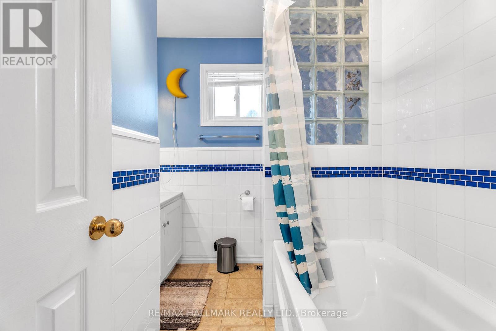 235 Kemano Road, Aurora, Ontario  L4G 5Z1 - Photo 29 - N12963760