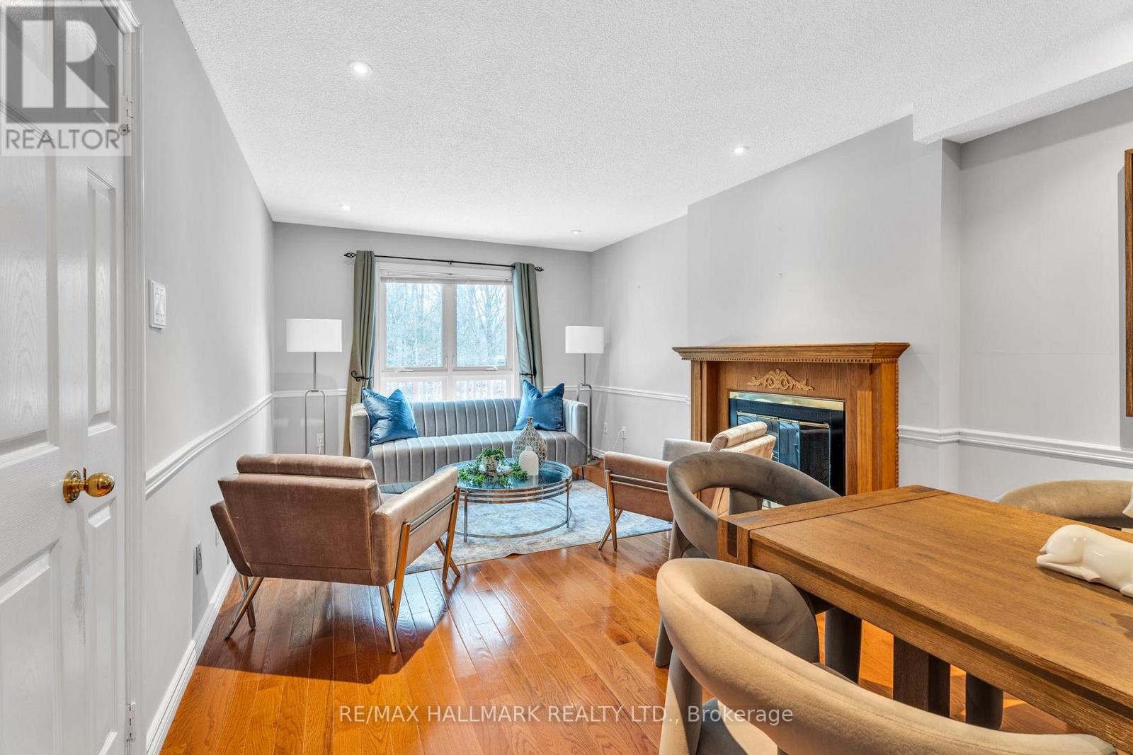 235 Kemano Road, Aurora, Ontario  L4G 5Z1 - Photo 9 - N12963760