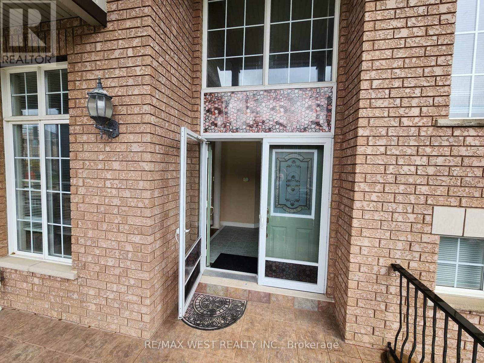 379 Sonoma Boulevard, Vaughan, Ontario  L4H 1S1 - Photo 7 - N12963762