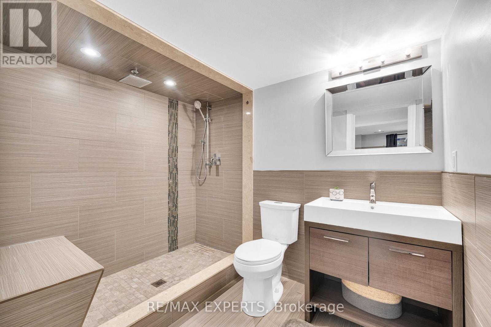 21 Beth Avenue, Richmond Hill, Ontario  L4E 0J8 - Photo 41 - N12963784