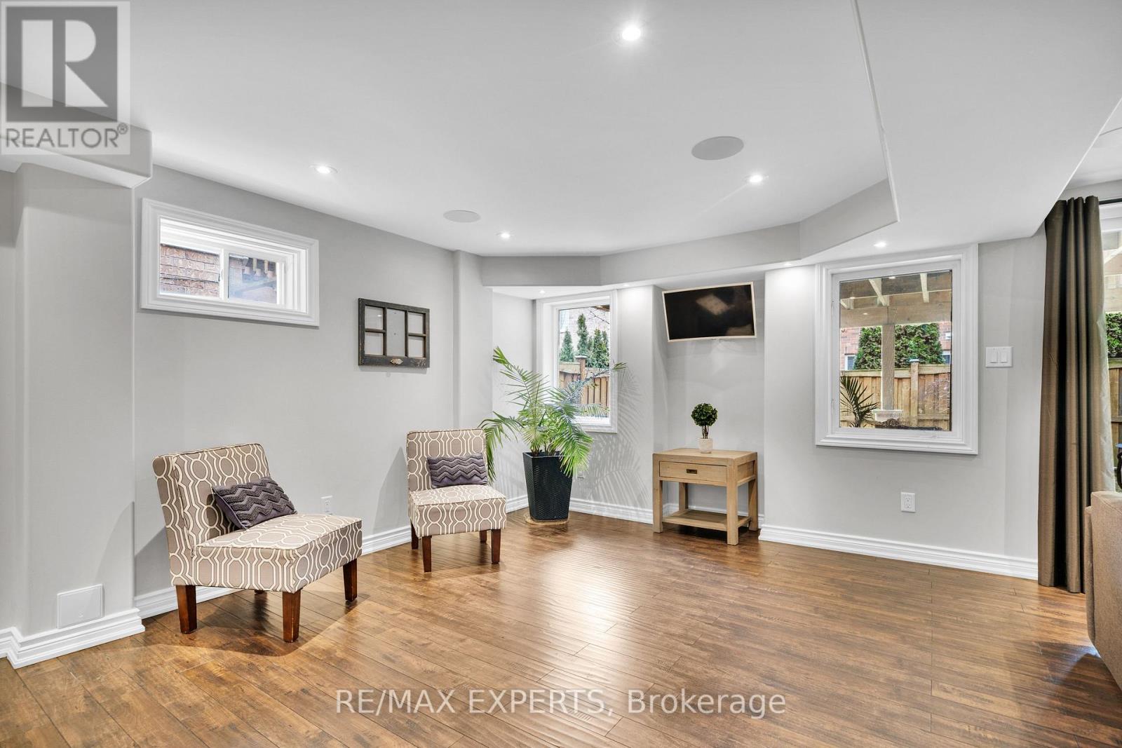 21 Beth Avenue, Richmond Hill, Ontario  L4E 0J8 - Photo 43 - N12963784